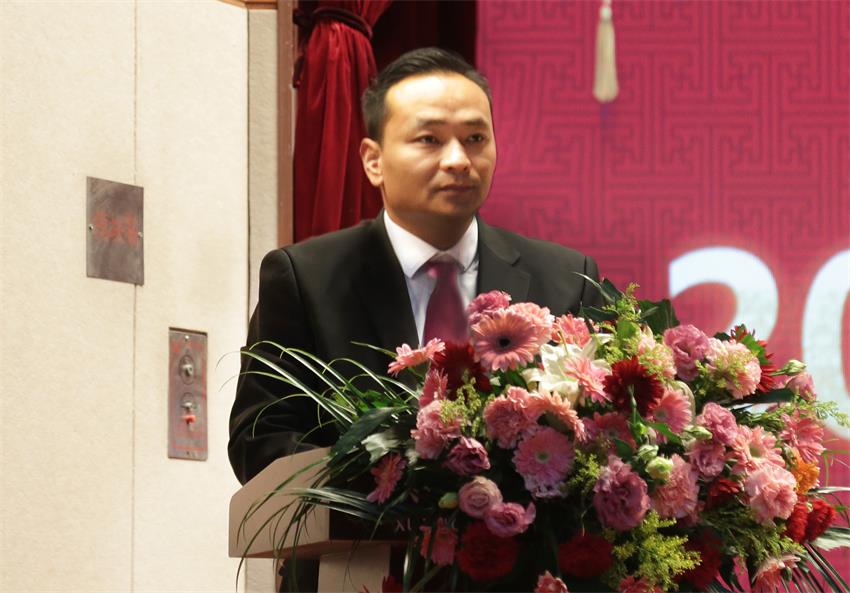 集团副总、纪委副书记张成彪同志作开云网页版,开云（中国）官网“关于2018年违纪违规及重大事故责任单位的通报及处理决定”
